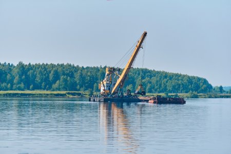 The Role of Lake Dredging in Controlling Algae and Aquatic Weeds